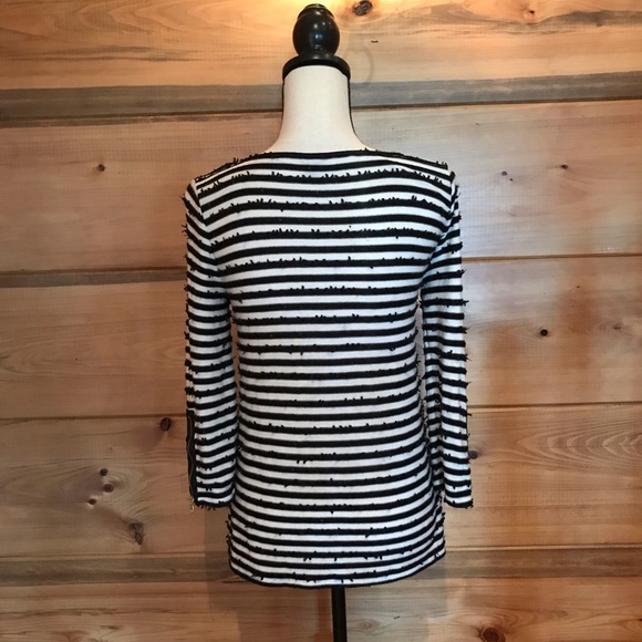 Ann Taylor Petite Black & White Top - Picture 2 of 8